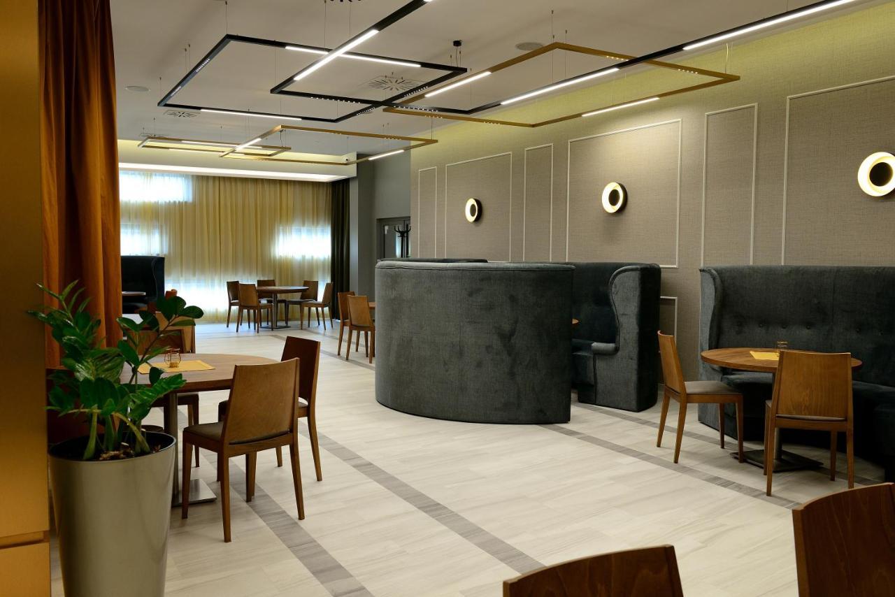 Quest Hotel - Dawniej Hotel Planeta Brzesko Exterior photo